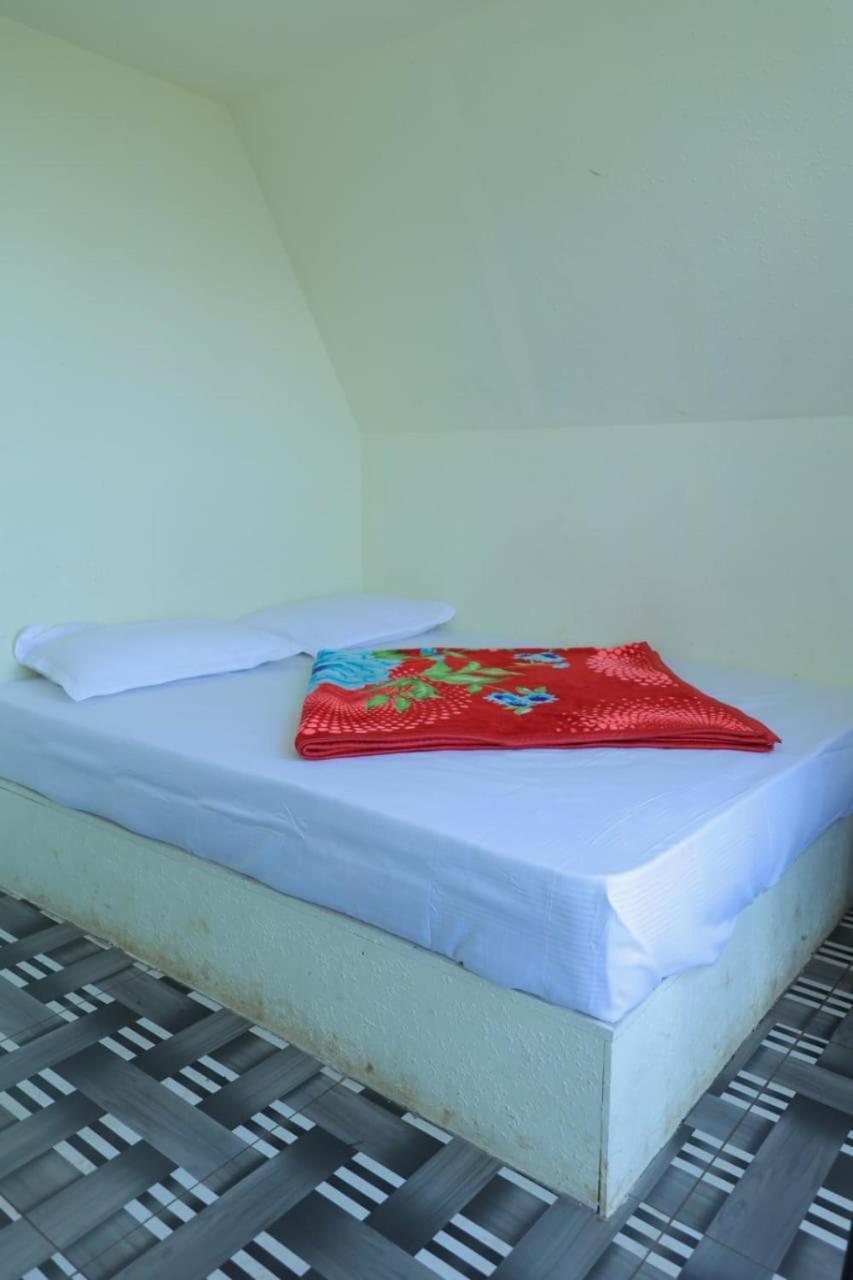 Rock Campers Hotel And Resort Chillithodu Экстерьер фото